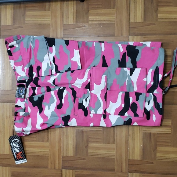 COTTON NET pink camo cargo shorts - Picture 11 of 16